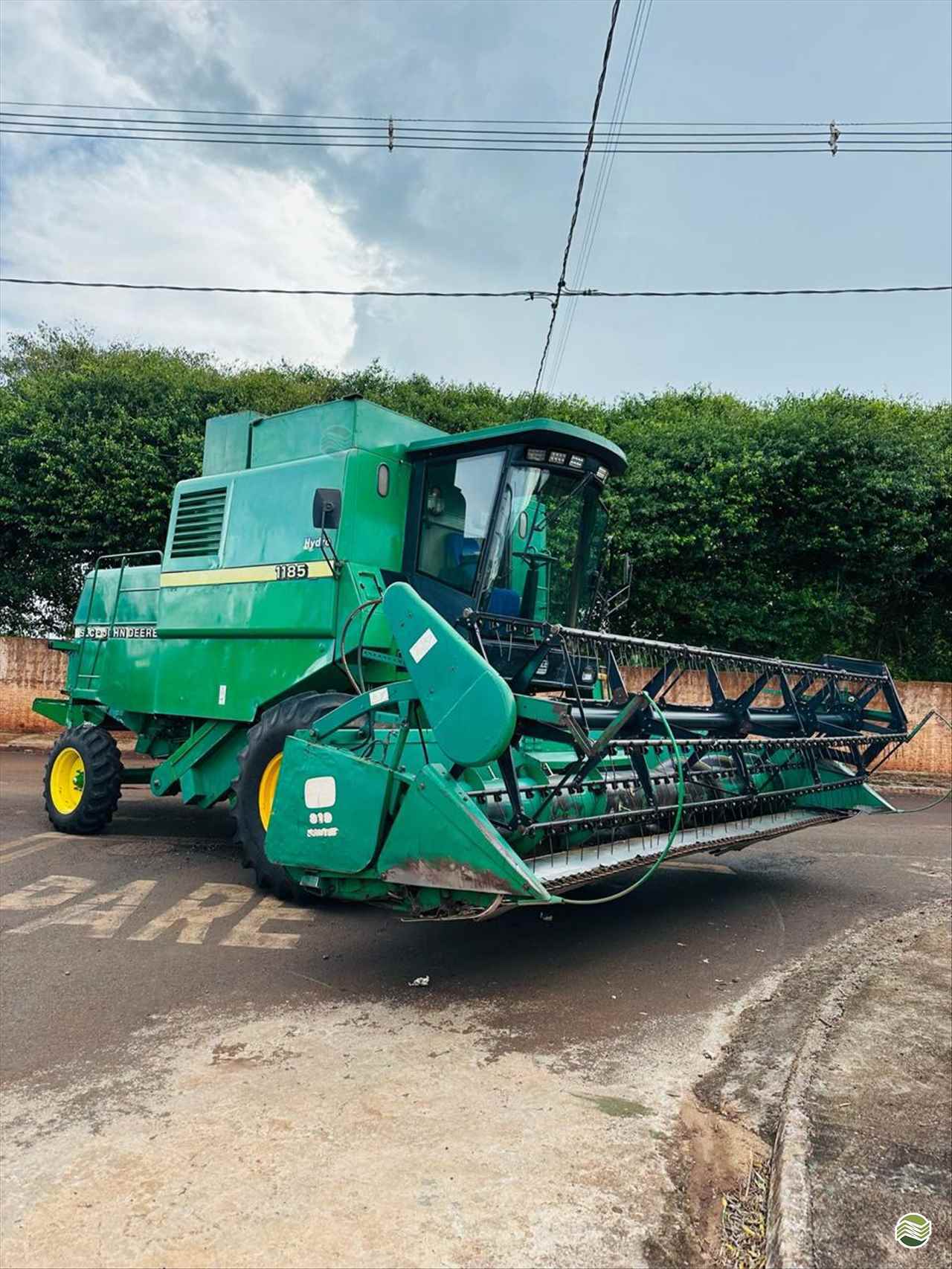 COLHEITADEIRA JOHN DEERE JOHN DEERE 1185 Marcão Tratores UBERABA MINAS GERAIS MG